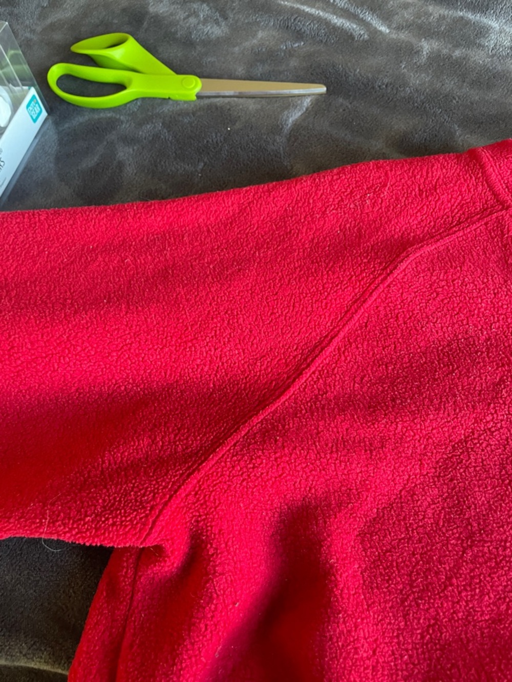 New York Jeans Men's Red V-Neck Fleece Sweater - Picture 5 of 9